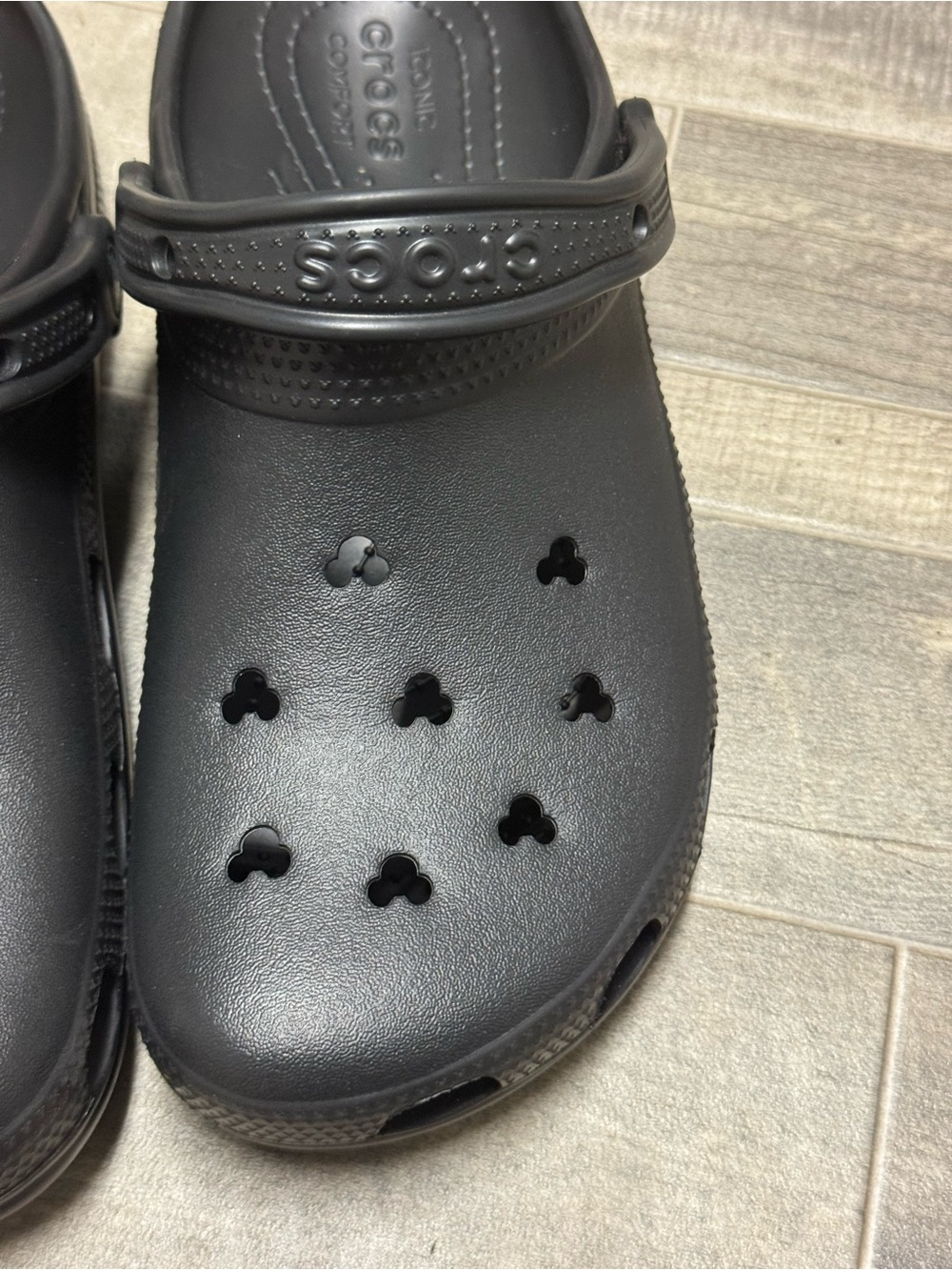 CROCS Classic Clog Black Size M-10/W-12 Lightweight Waterproof Comfy Y2K Casual - Picture 6 of 7